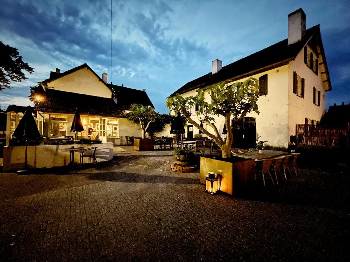 In De Witte Dame Hotel Bar Kitchen Apartments Grubbenvorst エクステリア 写真