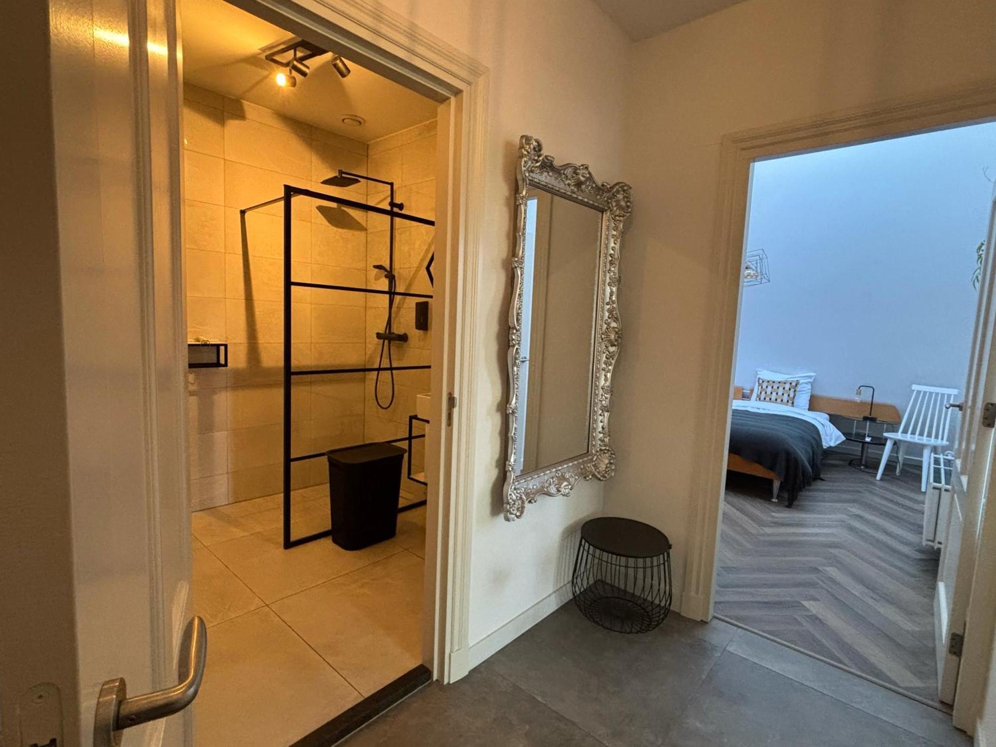In De Witte Dame Hotel Bar Kitchen Apartments Grubbenvorst エクステリア 写真