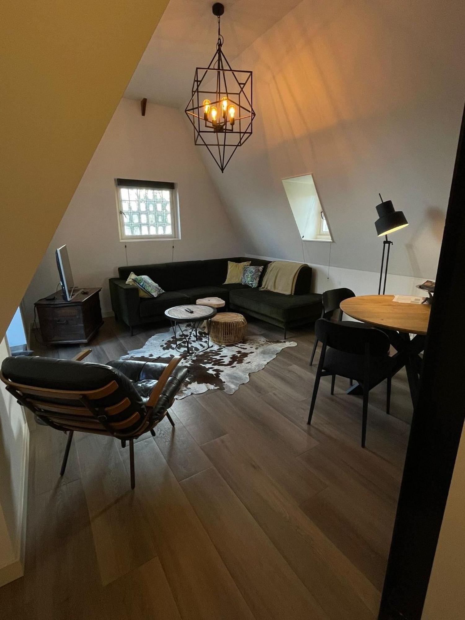 In De Witte Dame Hotel Bar Kitchen Apartments Grubbenvorst エクステリア 写真